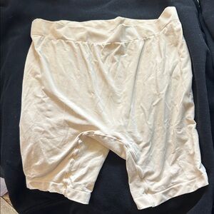 COOLING Seamless Shaping Short Women's Comfort Slip Short Thighsociety GUC nude